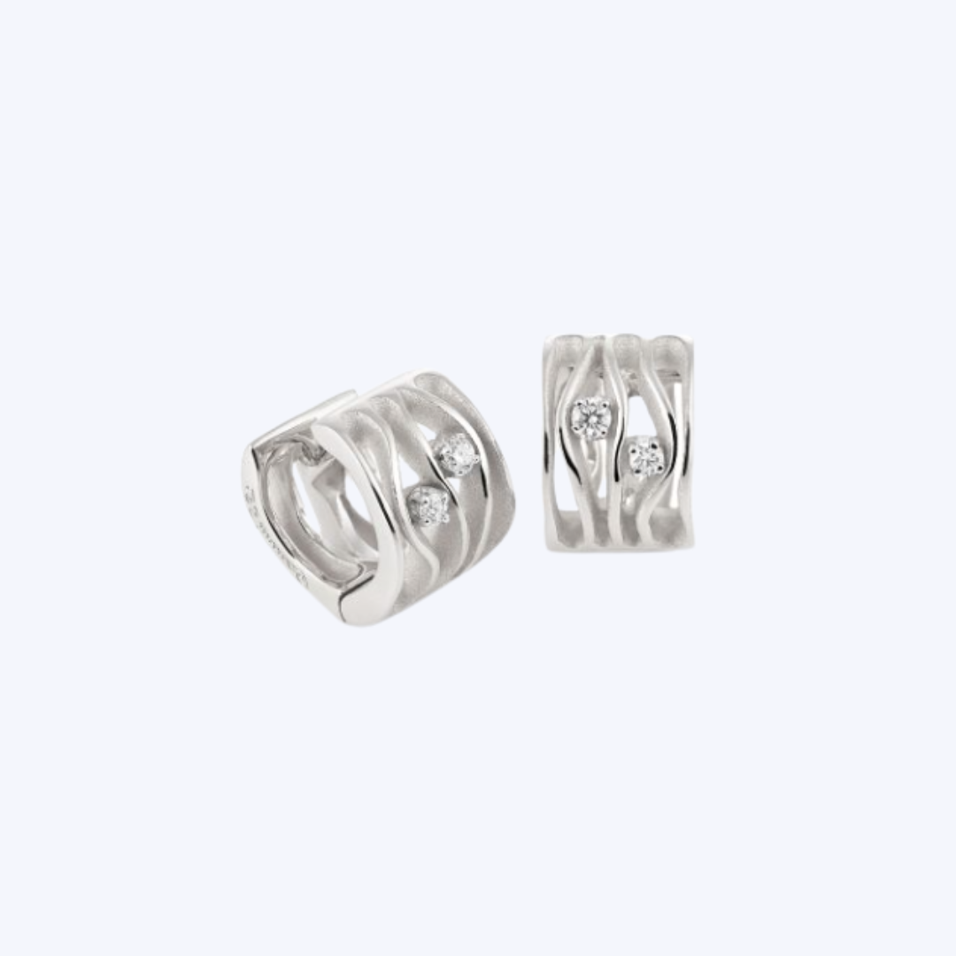 Cammilli 18K Gold "Dune" Series Circle Diamond Huggie Earrings - 0.10ctw