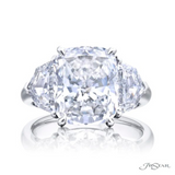 Cushion Cut Diamond w/ Epaulets