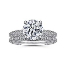 Load image into Gallery viewer, Alinna Round Diamond Engagement Ring
