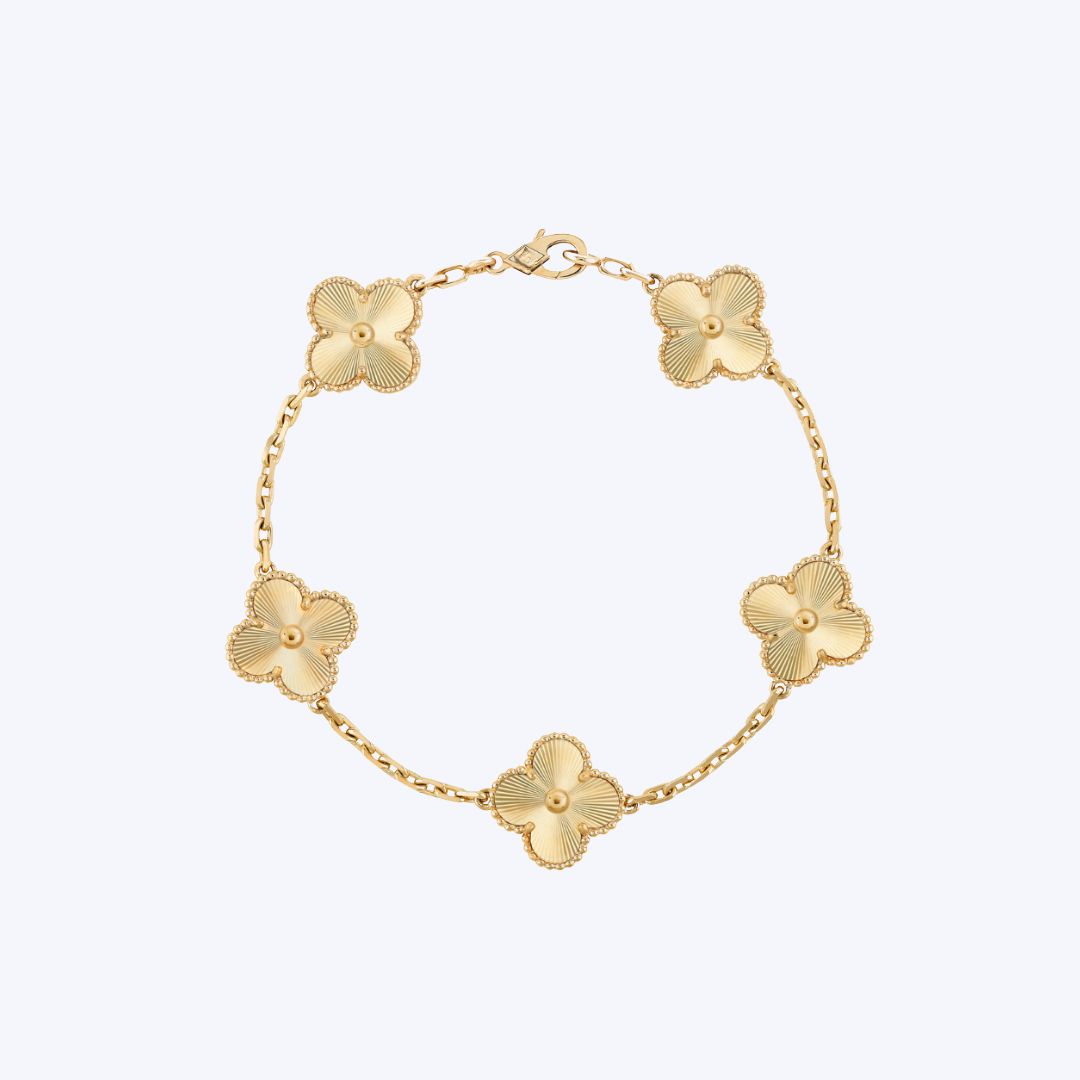 18K Yellow Gold 15mm Clover Station Bracelet (BCO)