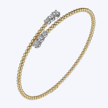 Load image into Gallery viewer, Bujukan Graduating Diamond Bypass Bangle
