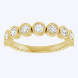 Round Brilliant Lab-Diamond Bezel Band