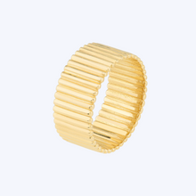 Load image into Gallery viewer, Ribbed Cigar Wide Band Ring
