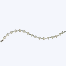 Load image into Gallery viewer, Quatrefoil Diamond Tennis Bracelet

