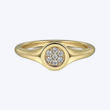 Load image into Gallery viewer, Diamond Pave Signet Ring
