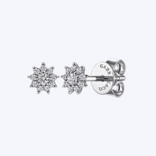 Load image into Gallery viewer, Cluster Diamond Flower Stud Earrings

