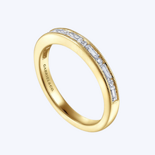 Load image into Gallery viewer, Alternating Baguette &amp; Round Diamond Channel Milgrain Edged Band
