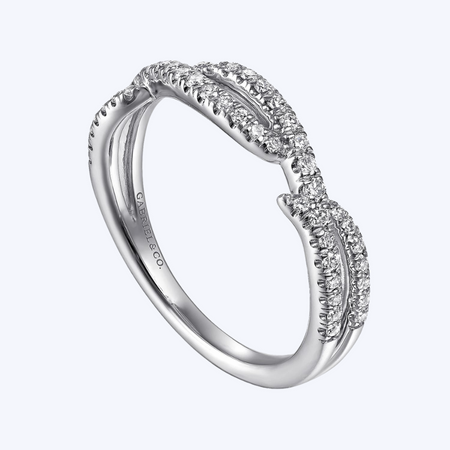 Libra Twisted Diamond Ring