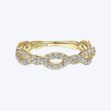 Load image into Gallery viewer, Twisted Pave Diamond Ring
