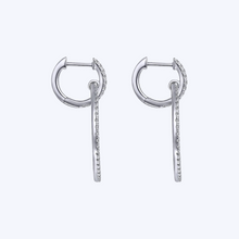 Load image into Gallery viewer, 30MM Round Linked Pavé Diamond Earrings
