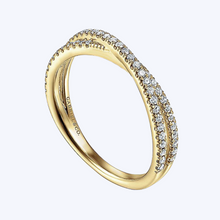 Load image into Gallery viewer, Criss-Cross Diamond Stackable Ring
